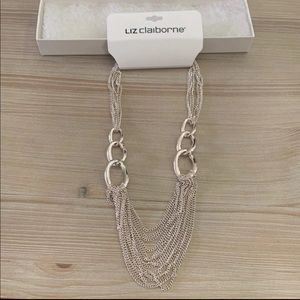 liz claiborne chain necklace in silver NWT